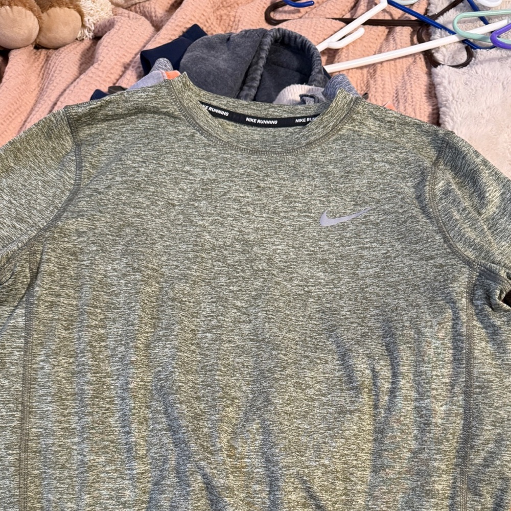 Nike Heather Gray Performance Top